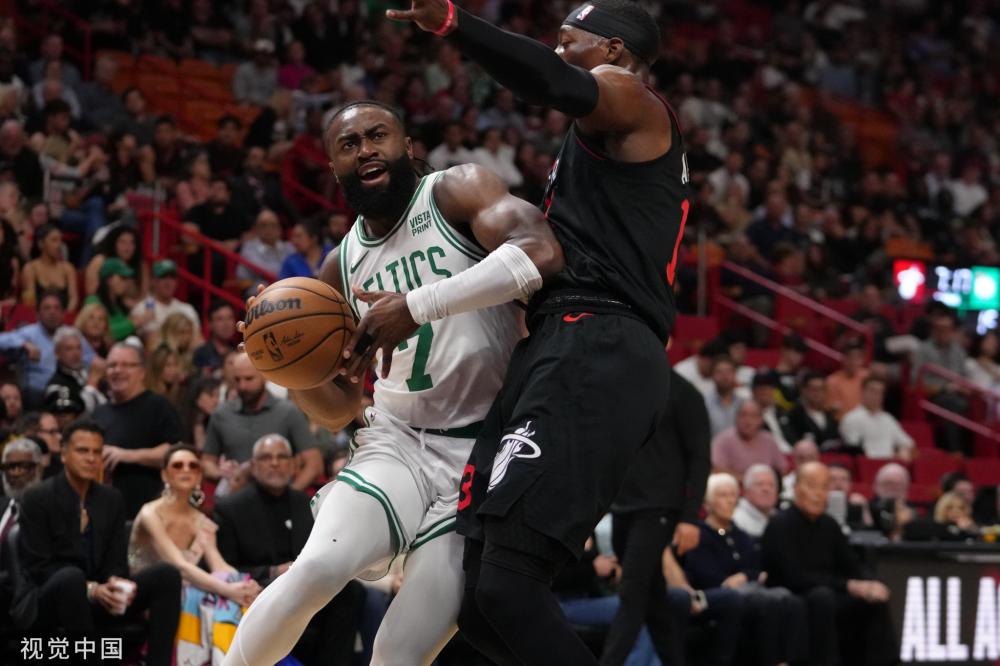 努进行防守 努进行防守